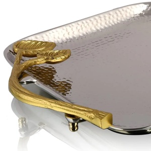 Plateau en fonte d'aluminium avec poignée florale Plateau en métal Finition personnalisée Design avec plateau de service en métal fait main de haute qualité - Product Image 3