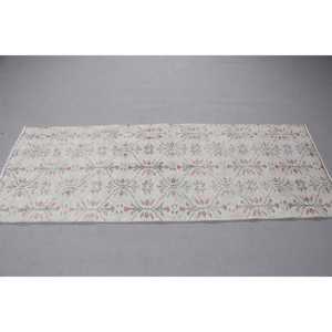 พรมตุรกีวินเทจ ขนาด 2.5x6.4 ฟุต พรมลายพรางสีเทาแดง ทำจากขนสัตว์ - Product Image 3