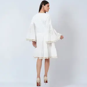 Robe courte en rayonne tie-dye pour femme à manches longues avec dentelle à pampilles et robe brodée pour fête d'été, robe de plage et de villégiature - Product Image 4