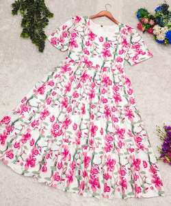 ชุดเดรสผ้าจอร์เจตต์พิมพ์ลายดอกไม้สำหรับผู้หญิง แขนเสื้อแบบแฟนซี สไตล์อินเดีย ผ้าไหม สำหรับงานแต่งงานและงานเลี้ยงสำหรับผู้ใหญ่ - Product Image 6