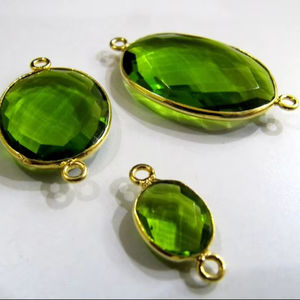 Peridot Calcedonia Hydro Cuarzo Briolette Forma ovalada Doble bucle Bisel Conectores Encantos - Product Image 1