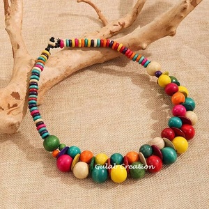 Gargantilla de cuentas de madera multicolor de 2 capas hecha a mano, collar de estilo bohemio, joyería Tribal ligera para mujeres y niñas - Product Image 3