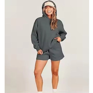 Costume femme 2 pièces sweat à capuche coton t-shirt et ensembles courts été t-shirt et short ensemble pour unisexe logo personnalisé nouveau Design - Product Image 2