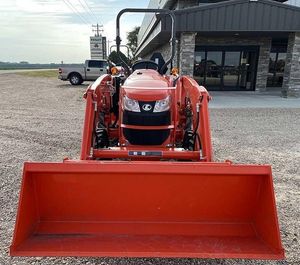 Tractor diésel compacto Kubota disponible para venta usada, en stock, entrega rápida, mejor precio, equipo agrícola. - Product Image 6