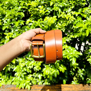 Ceinture en cuir véritable à l'huile croquante pour hommes avec boucle en laiton massif 100% ceinture décontractée en cuir de qualité supérieure - Product Image 1