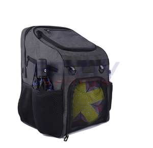 Mochila de Fútbol Juvenil para Niños y Niñas - Mochila Deportiva de Poliéster de Alta Calidad con Opciones Personalizables - Product Image 2