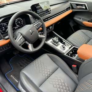 Limpieza Impecable para Mitsubishi Outlander 2024 - Product Image 3