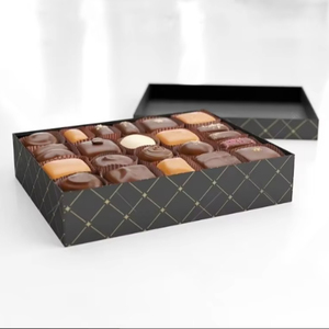 กล่องกระดาษแข็งช็อคโกแลตที่หรูหรา CBB-545สำหรับบรรจุภัณฑ์ของขวัญกล่องแข็งพิมพ์แบบกำหนดเองสำหรับขนมหวานและขนมหวาน - Product Image 1