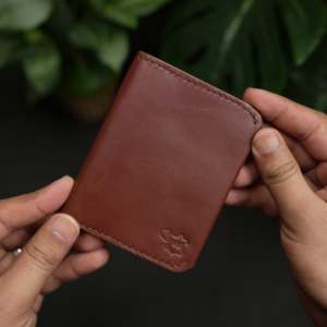 ไม่ใช่. กระเป๋าสตางค์หนัง 108 สลิมเอเวอร์การ์ด สีน้ำตาลบัค - Product Image 4