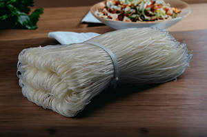 บะหมี่ข้าวรสพิเศษจากเวียดนาม วุ้นเส้นข้าว 400 กรัม 500 กรัม 1 กิโลกรัม - Product Image 3