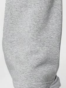 กางเกงจ็อกเกอร์ผ้าฟลีซสีเทาสไตล์ลำลองคุณภาพสูงสำหรับผู้ชาย  ขาตรง น้ำหนักเบา ทรงบาน  ใส่สบาย  รับสกรีนโลโก้ - Product Image 3