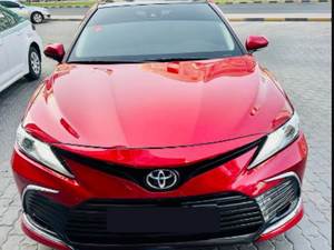 Camry 2022 Usado, SUV a Gasolina, Tracción en las Cuatro Ruedas, Automático, Asientos de Cuero, Control de Crucero Adaptativo, Faros Halógenos, 5 Plazas, Panorámico Trasero de 360° - Product Image 3