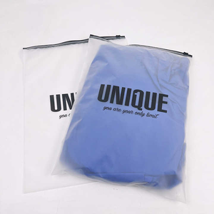 2025 sac à fermeture éclair en plastique mat givré Transparent imprimé personnalisé pour l'emballage de vêtements commandes personnalisées en gros acceptées - Product Image 1