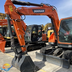 Excavadora Doosan DX75-9C en Oferta, Alta Calidad, Segunda Mano, Garantía de Calidad Posventa, Precio Muy Económico, Incluye Motor - Product Image 1