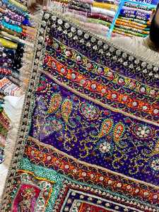 Recién llegado, ropa de boda de lujo hecha a mano, bloque de seda junto con tela de Chal turco de oro rosa indio, seda mediana | Ssumaira - Product Image 5