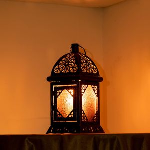 Style antique avec panneaux de verre Lanterne en métal faite à la main pour la décoration intérieure pour l'exportation mondiale depuis l'Inde - Product Image 5