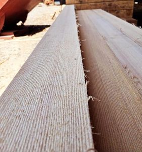 Tablas de Madera Sólida de Pino, Abeto, Roble y Cedro para Construcción y Muebles de Interior - Madera Aserrada para una Producción Eficiente - Product Image 1