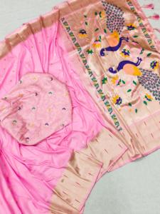 Saree en soie Patola douce avec riche Pallu et bordure florale Meenakari Design floral traditionnel Tissage Meenakari - Product Image 2