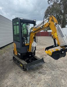 LIVRAISON GRATUITE  AGT H13R EPA CE Moteur 1,2 tonne 13,5 CV mini-excavatrice Cylindre hydraulique Eaton Pompe à engrenages de moteur Boîte de vitesses Engrenage PLC - Product Image 3