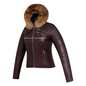 Chaqueta de cuero acolchada para mujer de nuevo diseño 2024 con capucha de piel de zorro Real transpirable estilo moderno OEM precios al por mayor chaquetas ODM - Product Image 3