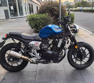 Très propre, utilisé pour la Yamaha MT07 de 2015. Moto sportive d'occasion super puissante et de haute qualité - Product Image 3