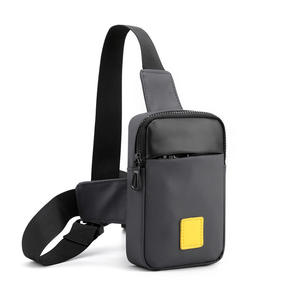 Bolso bandolera Multicolor de alta calidad, nuevo diseño, bolso de pecho de gran tamaño a la moda para viajes de senderismo al aire libre diarios Unisex - Product Image 2