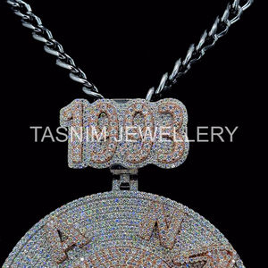 Colgante con Letra COMETA de Alta Calidad, Estilo Hip Hop Cristiano, Unisex, Cierre Personalizado, Plata de Ley 925, Chapado en Oro de 10K, Corte Baguette - Product Image 2