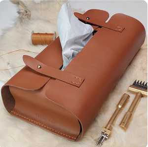 Cubierta de caja de pañuelos duradera de cuero genuino hecha a mano de primera calidad con color y logotipo personalizados para uso comercial en la oficina en el hogar - Product Image 3