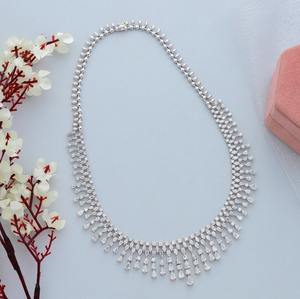 การออกแบบที่สวยงาม 50-60 กรัม 14kt 18k 22k ทองคําขาวเพชรธรรมชาติสร้อยคอน้ําหนักเบาสําหรับเจ้าสาวเครื่องประดับ Fine - Product Image 3