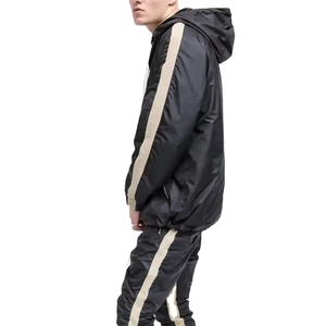 Chándal de nailon para correr personalizado de alta calidad para hombre, conjunto de chándal cortavientos con cremallera de Color en contraste para hombre - Product Image 2