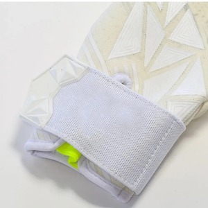 ถุงมือผู้รักษาประตูที่ทันสมัยวัสดุที่ดีที่สุด - Product Image 4