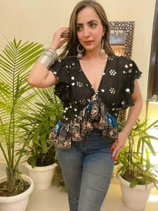 เสื้อสตรีสไตล์ฟิวชั่นสปอตไลท์ปักลายด้วยฟอยล์ลายสวยงามไม่เหมือนใคร - Product Image 5