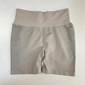 Pantalones cortos de yoga para entrenamiento de talla grande con control de barriga alta para mujer, pantalones cortos de fitness de algodón 100% con patrón sólido de calle alta para levantar glúteos - Product Image 4