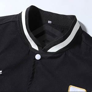 Chaqueta con letras de chenilla bordadas con estilo para hombre de alta calidad Chaqueta con letras de chenilla bordadas de diseño único - Product Image 4