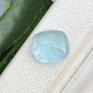 Cabochons en forme de coussin aigue-marine de couleur naturelle avec une pierre précieuse en vrac de bon lustre pour la fabrication de bijoux 2.53 carats - Product Image 1