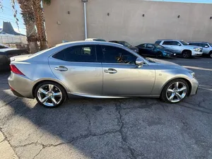 Lexus IS 350 Base d'occasion 2019 - Product Image 5