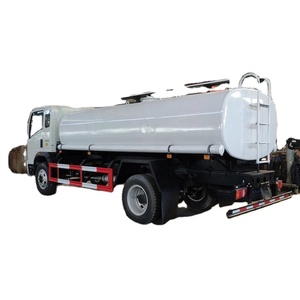 Camion-citerne à diesel Howo d'occasion de 9000 litres (2500 gallons), 4x2, 6 roues, Euro2-5, manuel - Product Image 6