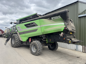 Moissonneuse-batteuse à transmission par engrenages avec moteur diesel pour la récolte du riz, du blé et de l'ail, haute productivité, longue durée de vie - Product Image 2