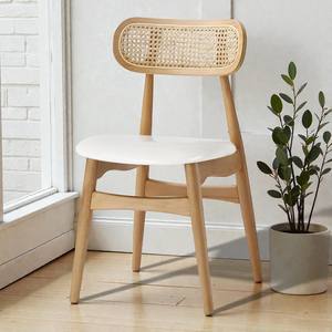 Chaise de salle à manger de restaurant en teck naturel de haute qualité, coussin rembourré, style moderne du milieu du siècle, durable, écologique, imperméable - Product Image 1