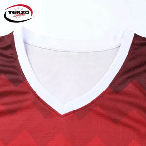 Uniforme de basket-ball pour jeunes personnalisé de haute qualité Nouveautés Vêtements de sport de plein air Plus Size Option - Product Image 3