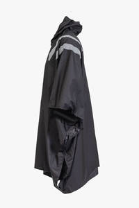 พีวีซีคุณภาพสูงสำหรับเสื้อกันฝนแบบพอนโชสำหรับผู้ใหญ่ พับเก็บได้ ทนทาน วัสดุ 3-in-1 สำหรับตั้งแคมป์ กันน้ำ จำหน่ายจำนวนมาก - Product Image 3