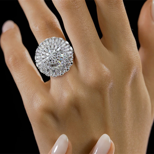 แหวนหมั้น925สเตอริงสำหรับผู้หญิงสไตล์คลาสสิกแหวนหมั้นของผู้หญิง VVS Moissanite เบาะตัดช่องสำหรับงานแต่งงาน IGI - Product Image 3