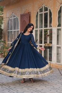 Couleur bleue belle robe de femme de créateur avec lourd Dupatta longue fonction indienne Kurti en soie pakistanaise pour adultes - Product Image 2