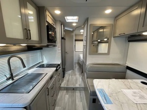 Vendedor Verificado del T-h-o-r C-o-l-e-m-a-n 22EZF 2026, Listo para Viajar - Product Image 2