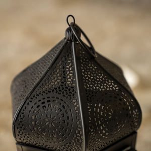 Décorations de maison pour le Ramadan 2026, lanternes porte-bougie classiques en métal noir marocain, faites à la main, durables, pour la décoration de table et de sol - Product Image 4