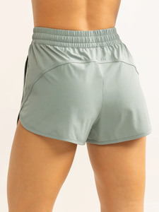 Venta caliente personalizado verde polvoriento gimnasio Yoga entrenamiento pantalones cortos con bolsillos nuevo diseño de cintura alta transpirable pantalones cortos para correr para mujeres - Product Image 2