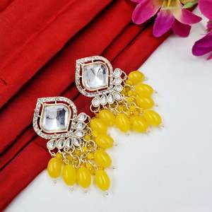 Alliage durable de boucle d'oreille de Kundan 12 couleurs paire de 1.3275 grammes bijoux traditionnels légers de mode fournisseur en ligne en gros - Product Image 1