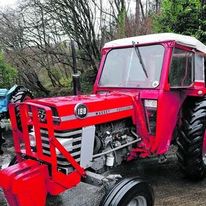 ขายส่งรถแทรกเตอร์ Massey Ferguson 188 แบบมีล้อ 120 แรงม้า สำหรับลูกปืนเครื่องยนต์และเกียร์ - Product Image 3