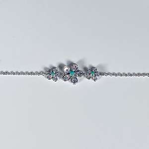 กำไลข้อมือทองคำ 14K คุณภาพสูงสำหรับผู้หญิง ลายดอกไม้คลาสสิกประดับด้วยเทอร์ควอยซ์ ดีไซน์ใหม่ทันสมัย - Product Image 2