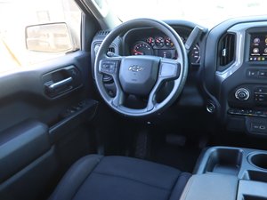 Chevrolet Silverado 1500 Custom Trail Boss 2022 Usada en Buen Estado - Product Image 4